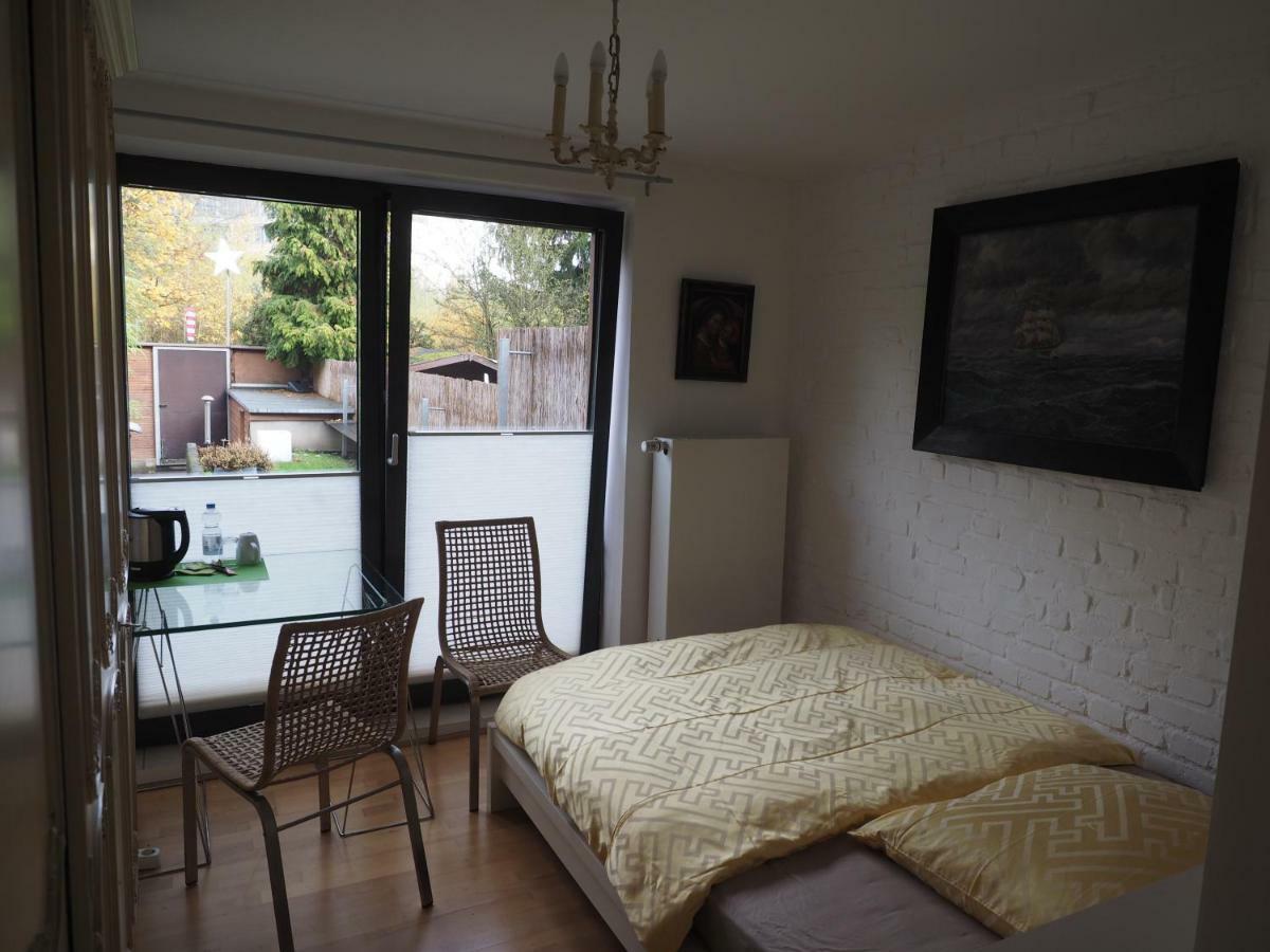 B8 - Just A Private Habitación en casa particular Düsseldorf